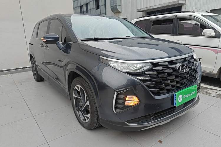 Used Hyundai Custo 2021 380TGDi Smart Luxury Premium LUX Front Right 45 Deg