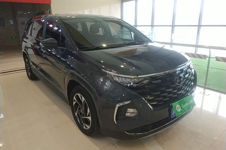 Used Hyundai Custo 2021 270TGDi Prestige LUX Front Right 45 Deg