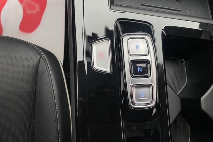 Used Hyundai Custo 2021 380TGDi Smart Love Flagship Edition TOP Premium Gear Lever