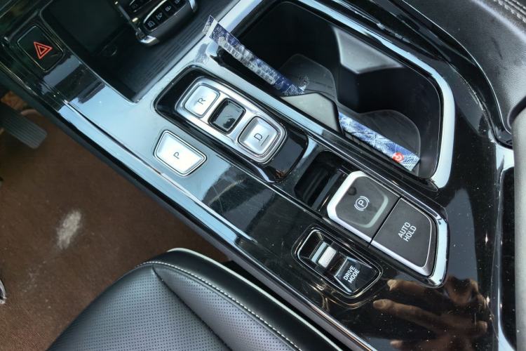 Used Hyundai Custo 2021 270TGDi Prestige LUX Gear Lever