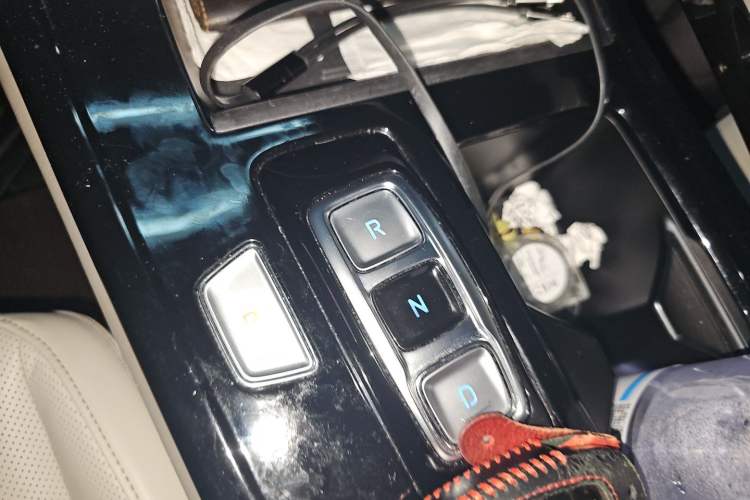 Used Hyundai Custo 2021 380TGDi Smart Love Flagship Edition TOP Premium Gear Lever