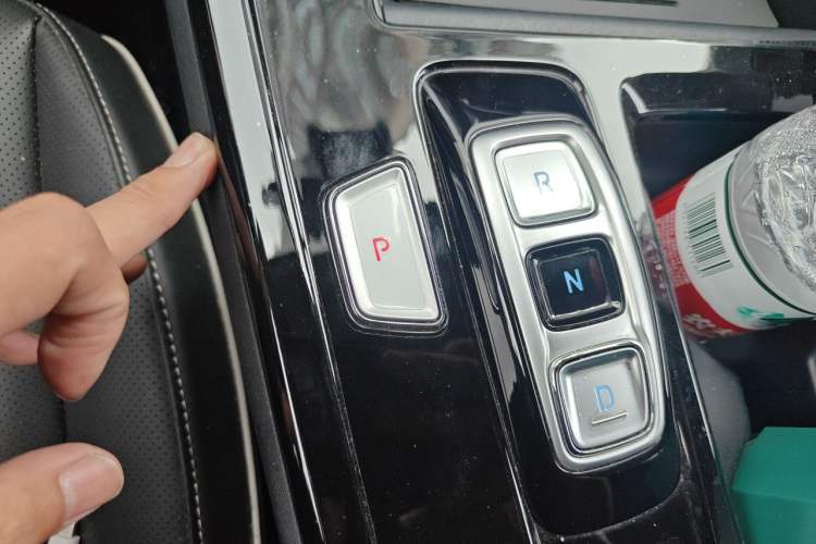 Used Hyundai Custo 2021 270TGDi Prestige LUX Gear Lever
