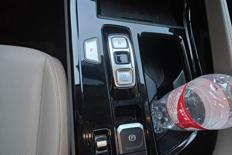 Used Hyundai Custo 2021 380TGDi Smart Love Flagship Edition TOP Premium Gear Lever