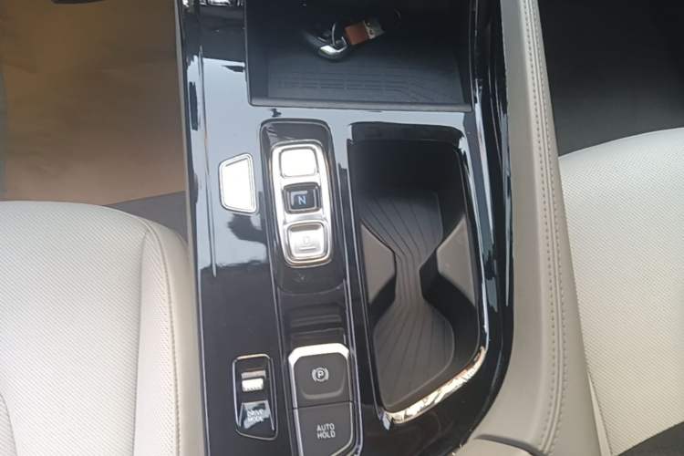 Used Hyundai Custo 2021 270TGDi Prestige LUX Gear Lever