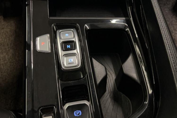 Used Hyundai Custo 2021 270TGDi Prestige LUX Gear Lever