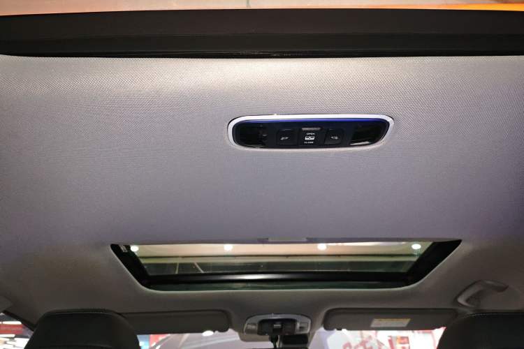 Used Hyundai Custo 2021 270TGDi Prestige LUX Headliner