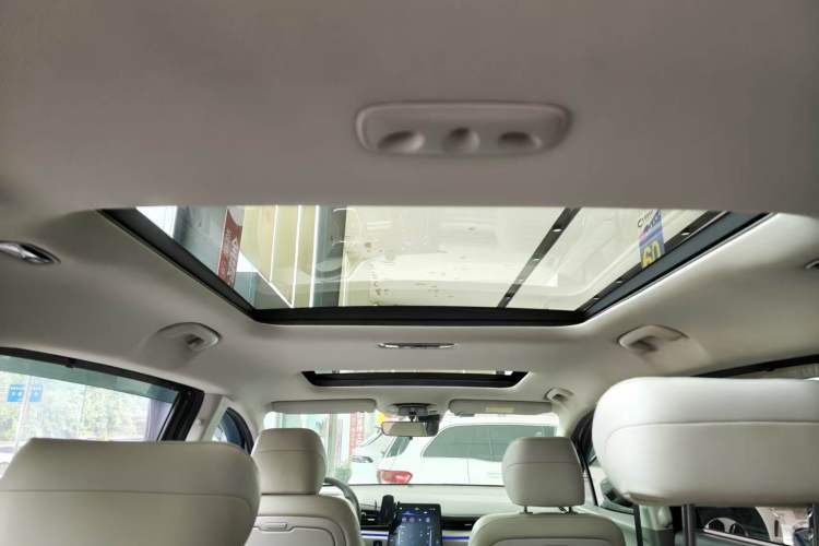 Used Hyundai Custo 2021 380TGDi Smart Love Flagship Edition TOP Premium Headliner