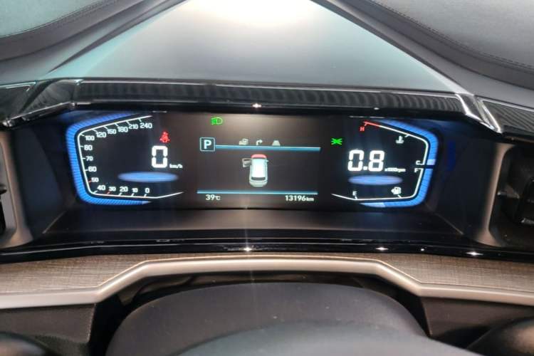 Used Hyundai Custo 2021 270TGDi Prestige LUX Instrument Cluster