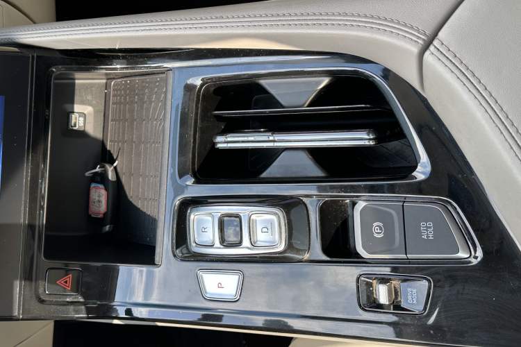 Used Hyundai Custo 2021 270TGDi Prestige LUX Interior 1