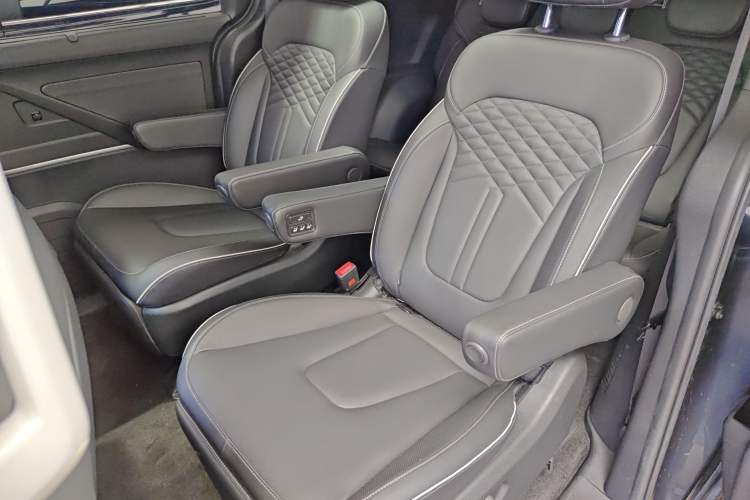 Used Hyundai Custo 2021 380TGDi Smart Luxury Premium LUX Interior 1