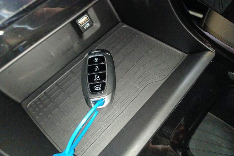 Used Hyundai Custo 2021 270TGDi Prestige LUX Interior 1