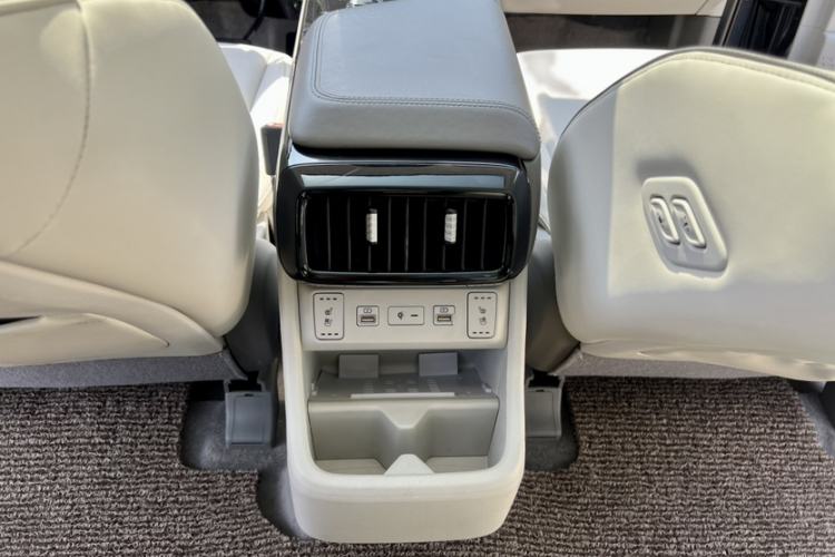 Used Hyundai Custo 2021 380TGDi Smart Love Flagship Edition TOP Premium Interior 12
