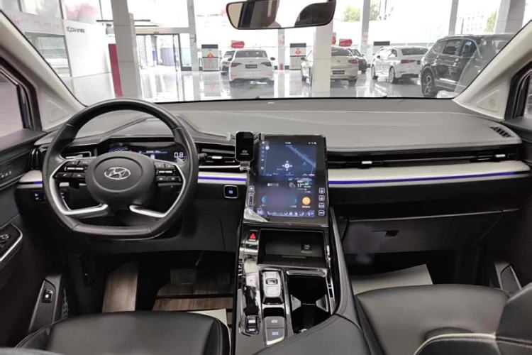 Used Hyundai Custo 2021 380TGDi Smart Luxury Premium LUX Interior 2