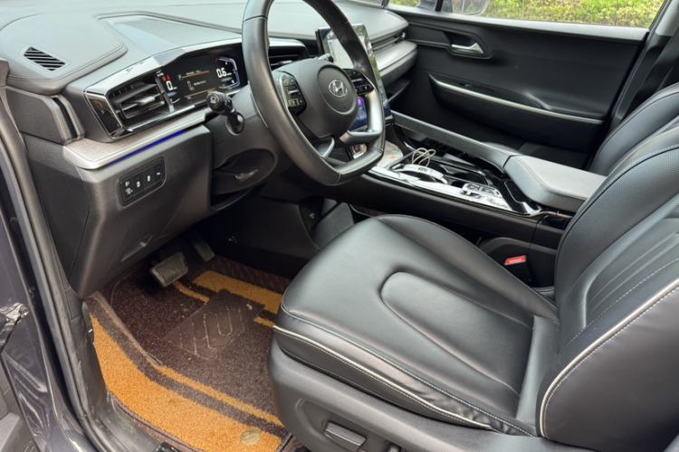 Used Hyundai Custo 2021 380TGDi Smart Love Flagship Edition TOP Premium Interior 2