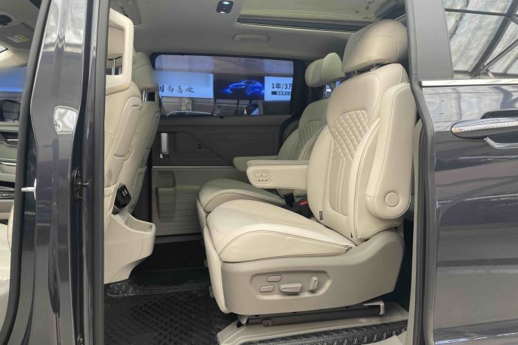 Used Hyundai Custo 2021 380TGDi Smart Luxury Premium LUX Interior 2