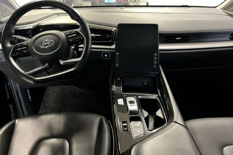 Used Hyundai Custo 2021 270TGDi Prestige LUX Interior 2