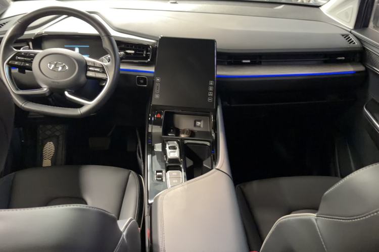 Used Hyundai Custo 2021 380TGDi Smart Luxury Premium LUX Interior 3