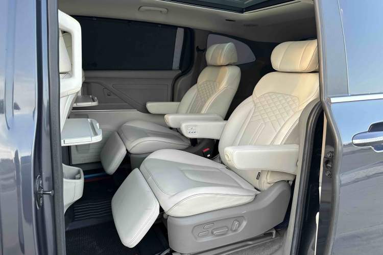 Used Hyundai Custo 2021 270TGDi Prestige LUX Interior 3