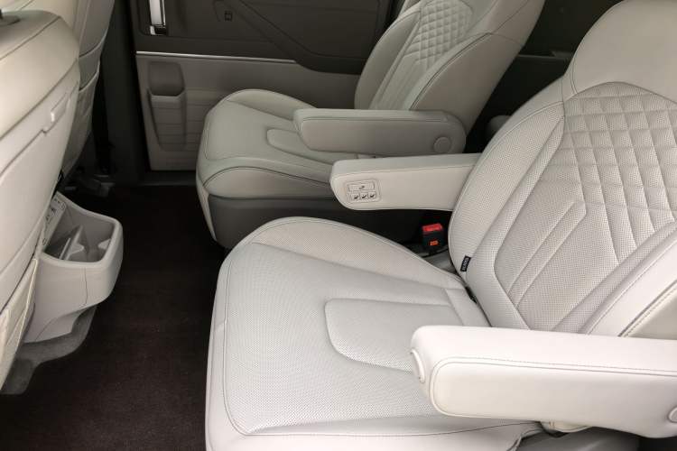 Used Hyundai Custo 2021 380TGDi Smart Love Flagship Edition TOP Premium Interior 4