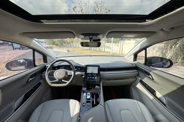 Used Hyundai Custo 2021 270TGDi Prestige LUX Interior 7