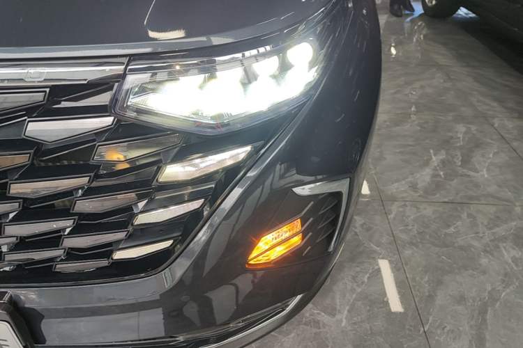 Used Hyundai Custo 2021 270TGDi Prestige LUX Left Front Headlight
