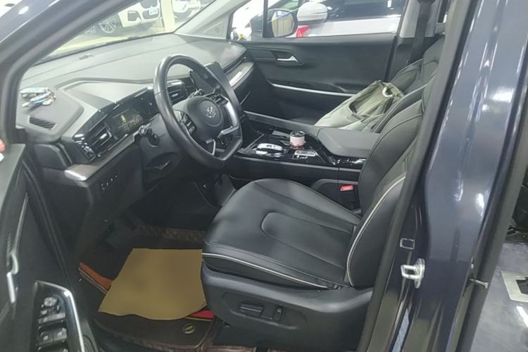 Used Hyundai Custo 2021 270TGDi Prestige LUX Left Front Seat