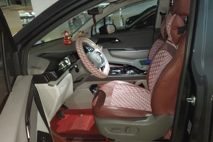 Used Hyundai Custo 2021 270TGDi Prestige LUX Left Front Seat