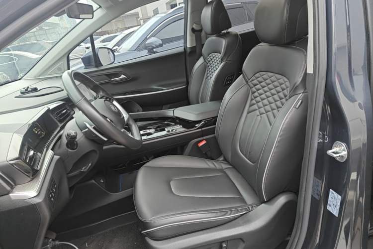 Used Hyundai Custo 2021 380TGDi Smart Luxury Premium LUX Left Front Seat