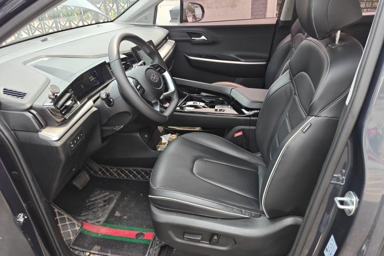 Used Hyundai Custo 2021 270TGDi Prestige LUX Left Front Seat