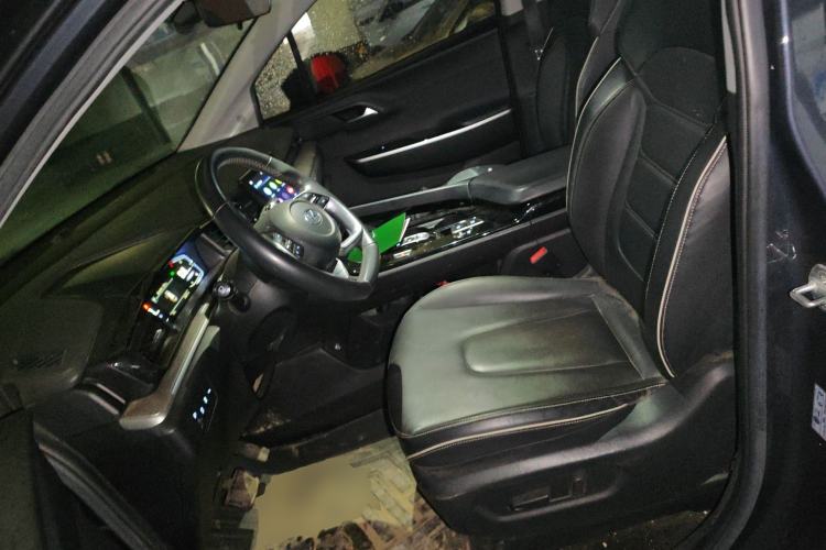 Used Hyundai Custo 2021 270TGDi Prestige LUX Left Front Seat