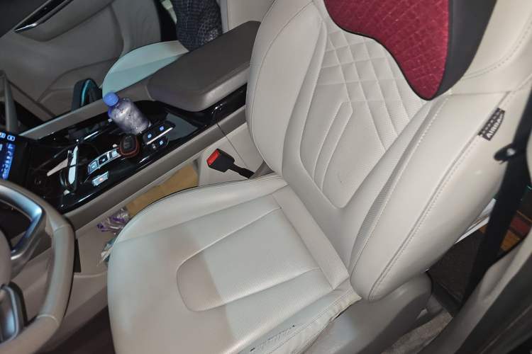 Used Hyundai Custo 2021 380TGDi Smart Love Flagship Edition TOP Premium Left Front Seat