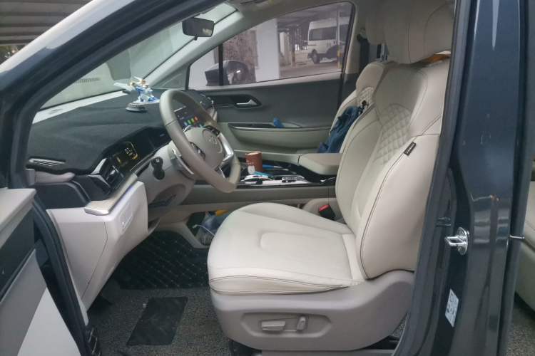 Used Hyundai Custo 2021 380TGDi Smart Love Flagship Edition TOP Premium Left Front Seat