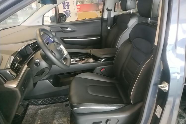 Used Hyundai Custo 2021 270TGDi Prestige LUX Left Front Seat