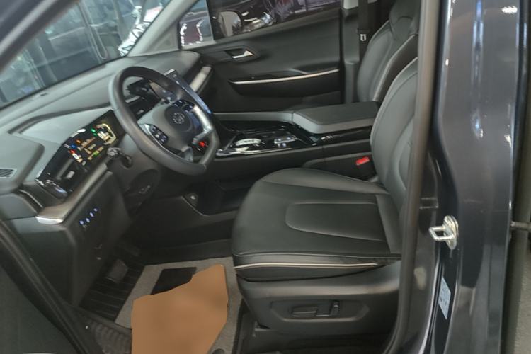 Used Hyundai Custo 2021 270TGDi Prestige LUX Left Front Seat