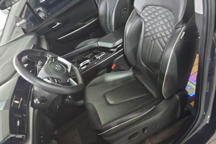 Used Hyundai Custo 2021 270TGDi Prestige LUX Left Front Seat