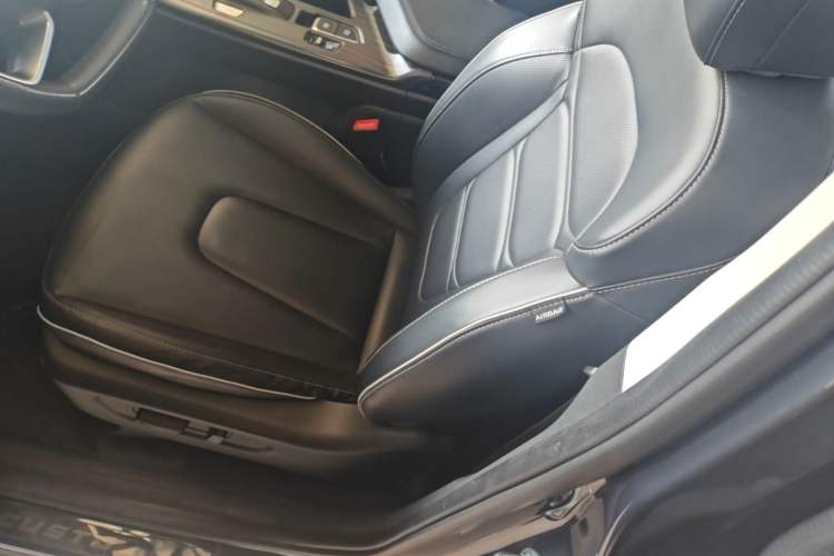 Used Hyundai Custo 2021 270TGDi Prestige LUX Left Front Seat