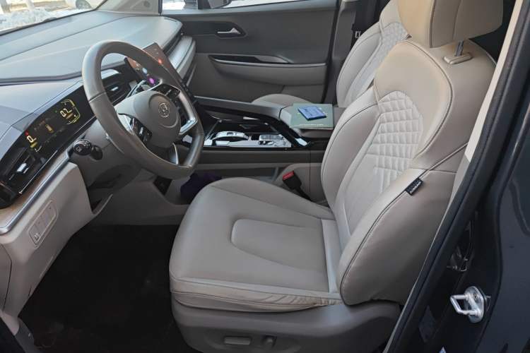 Used Hyundai Custo 2021 380TGDi Smart Love Flagship Edition TOP Premium Left Front Seat