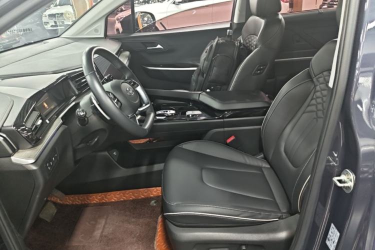 Used Hyundai Custo 2021 380TGDi Smart Luxury Premium LUX Left Front Seat