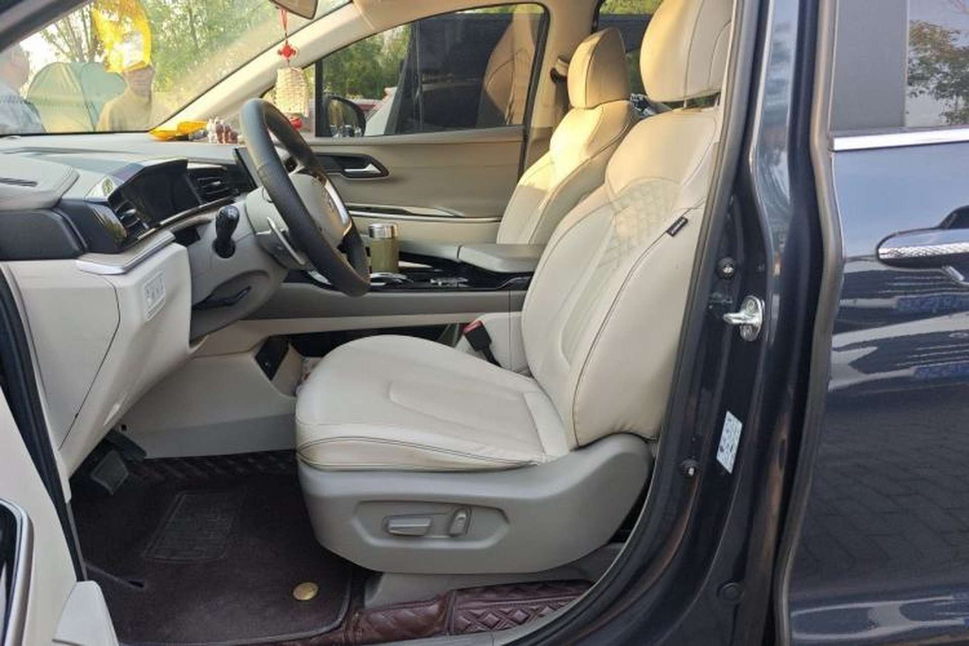 Used Hyundai Custo 2021 380TGDi Smart Luxury Premium LUX Left Front Seat