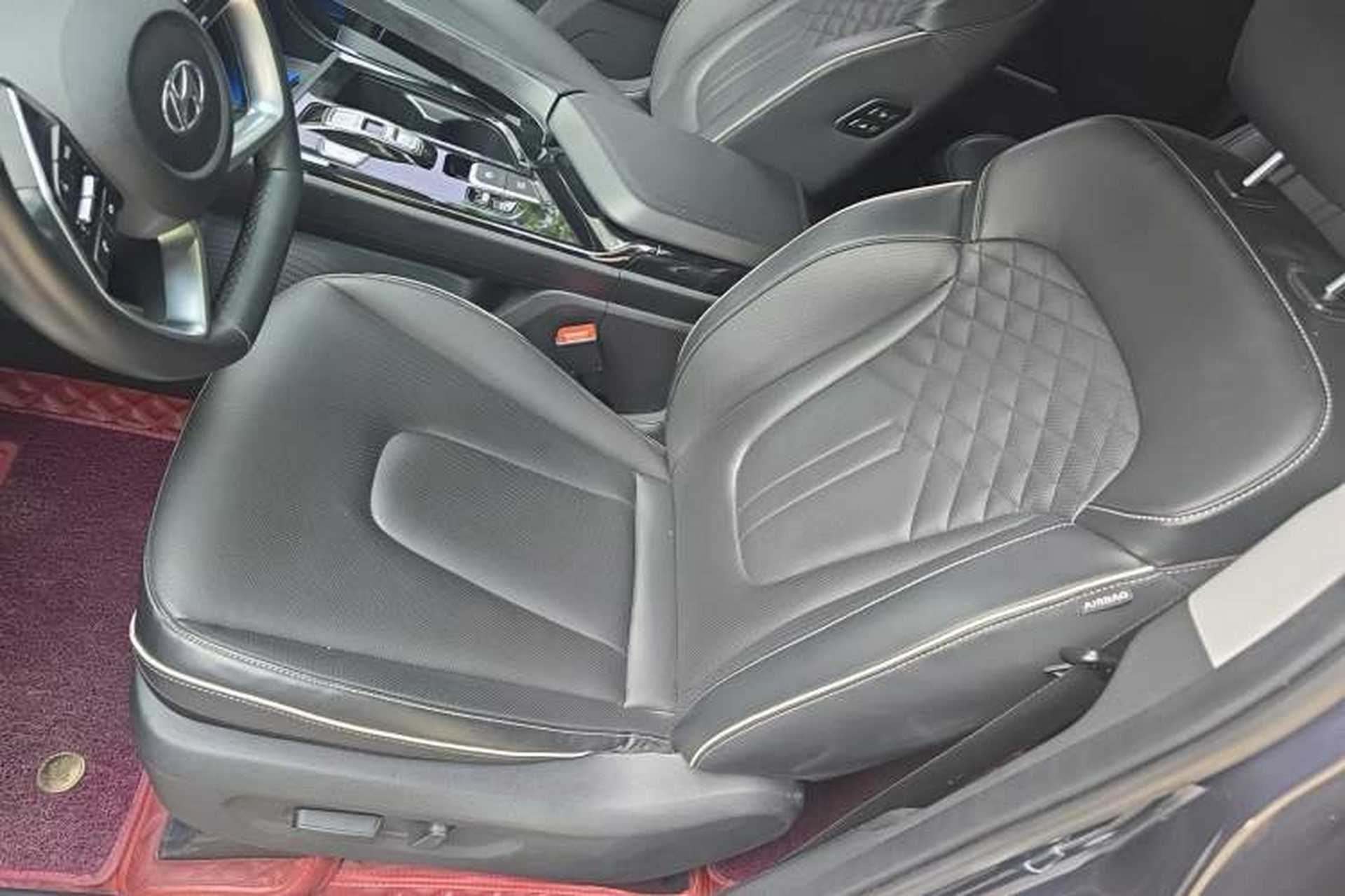 Used Hyundai Custo 2021 380TGDi Smart Luxury Premium LUX Left Front Seat