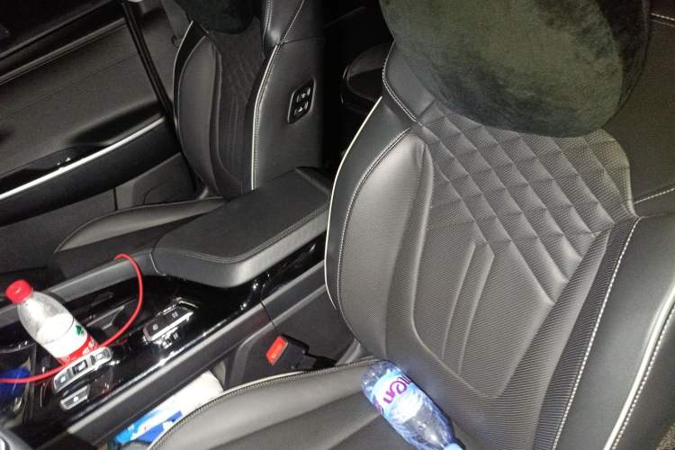 Used Hyundai Custo 2021 380TGDi Smart Love Flagship Edition TOP Premium Left Front Seat