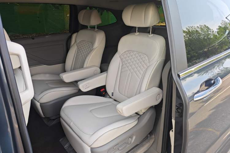 Used Hyundai Custo 2021 380TGDi Smart Love Flagship Edition TOP Premium Left Rear Seat