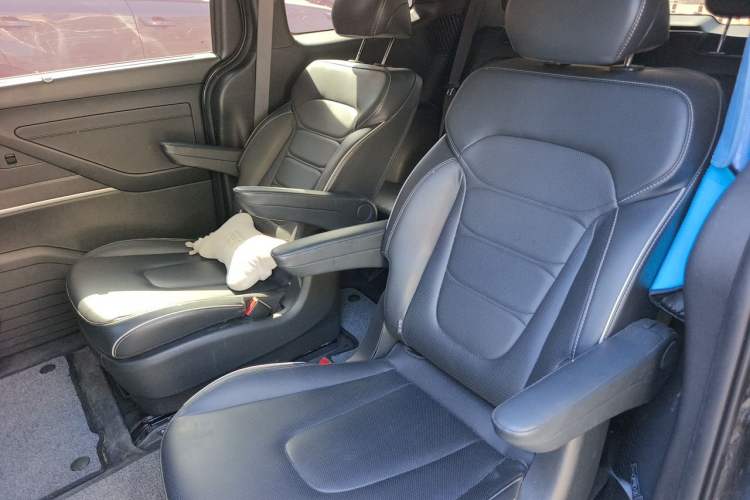 Used Hyundai Custo 2021 270TGDi Prestige LUX Left Rear Seat