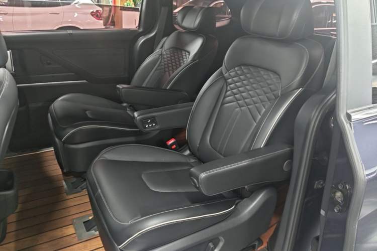 Used Hyundai Custo 2021 380TGDi Smart Luxury Premium LUX Left Rear Seat