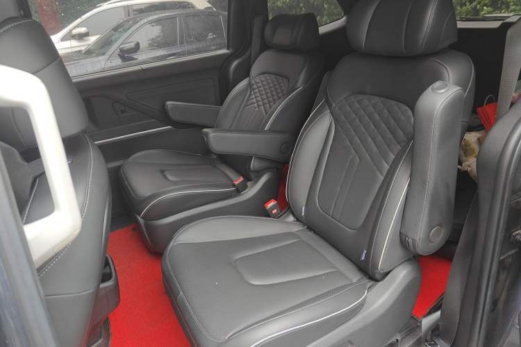 Used Hyundai Custo 2021 380TGDi Smart Luxury Premium LUX Left Rear Seat