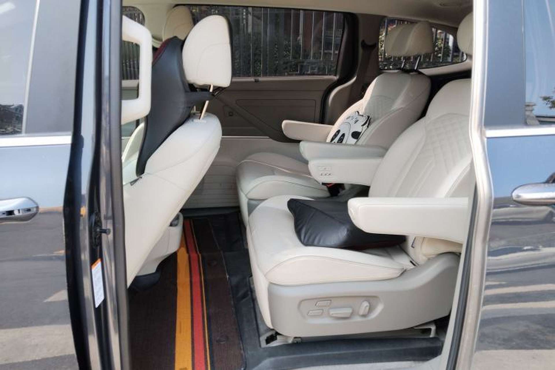 Used Hyundai Custo 2021 380TGDi Smart Love Flagship Edition TOP Premium Left Rear Seat