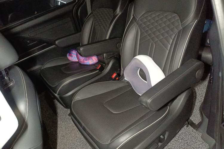 Used Hyundai Custo 2021 380TGDi Smart Love Flagship Edition TOP Premium Left Rear Seat
