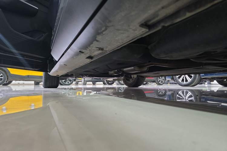 Used Hyundai Custo 2021 270TGDi Prestige LUX Left Side Sill