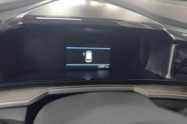 Used Hyundai Custo 2021 270TGDi Prestige LUX Odometer Close Up