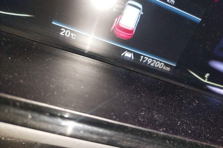 Used Hyundai Custo 2021 380TGDi Smart Luxury Premium LUX Odometer Close Up